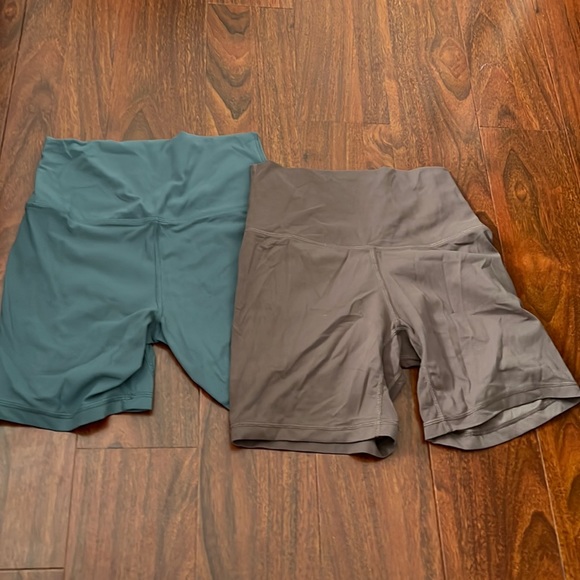 2 pack biker shorts! - Picture 1 of 3